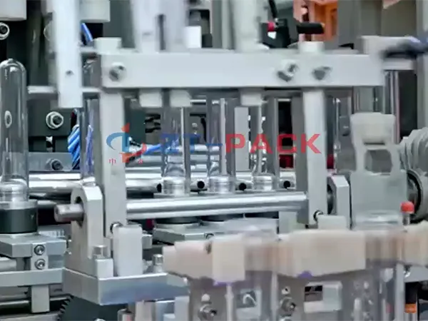 Bottle Blow Moulding Machine